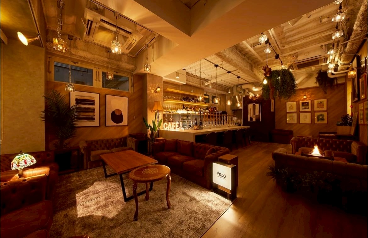 YOLO Cafe&Shisha 赤坂